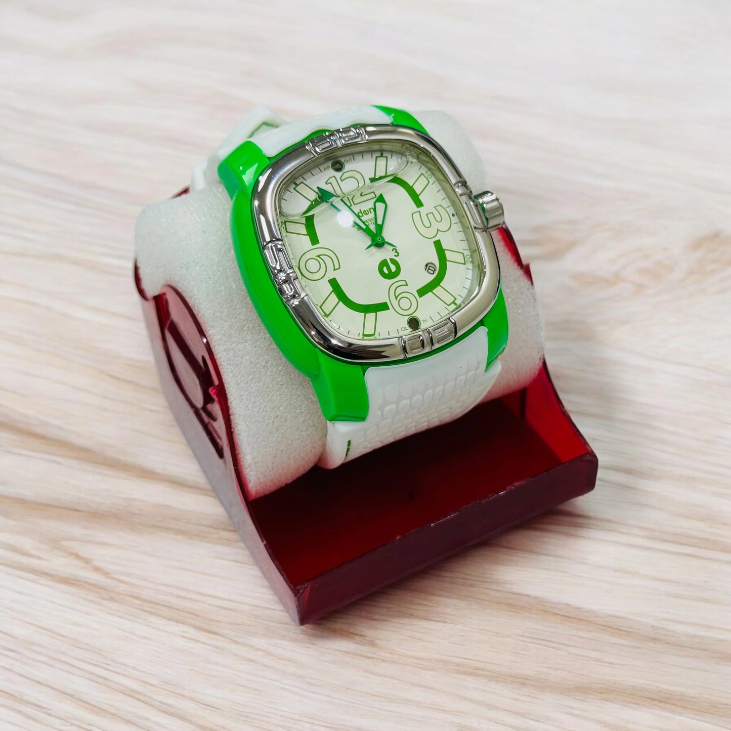 Tendence Water Quartz Chronograph Watch with Unique Water Dial