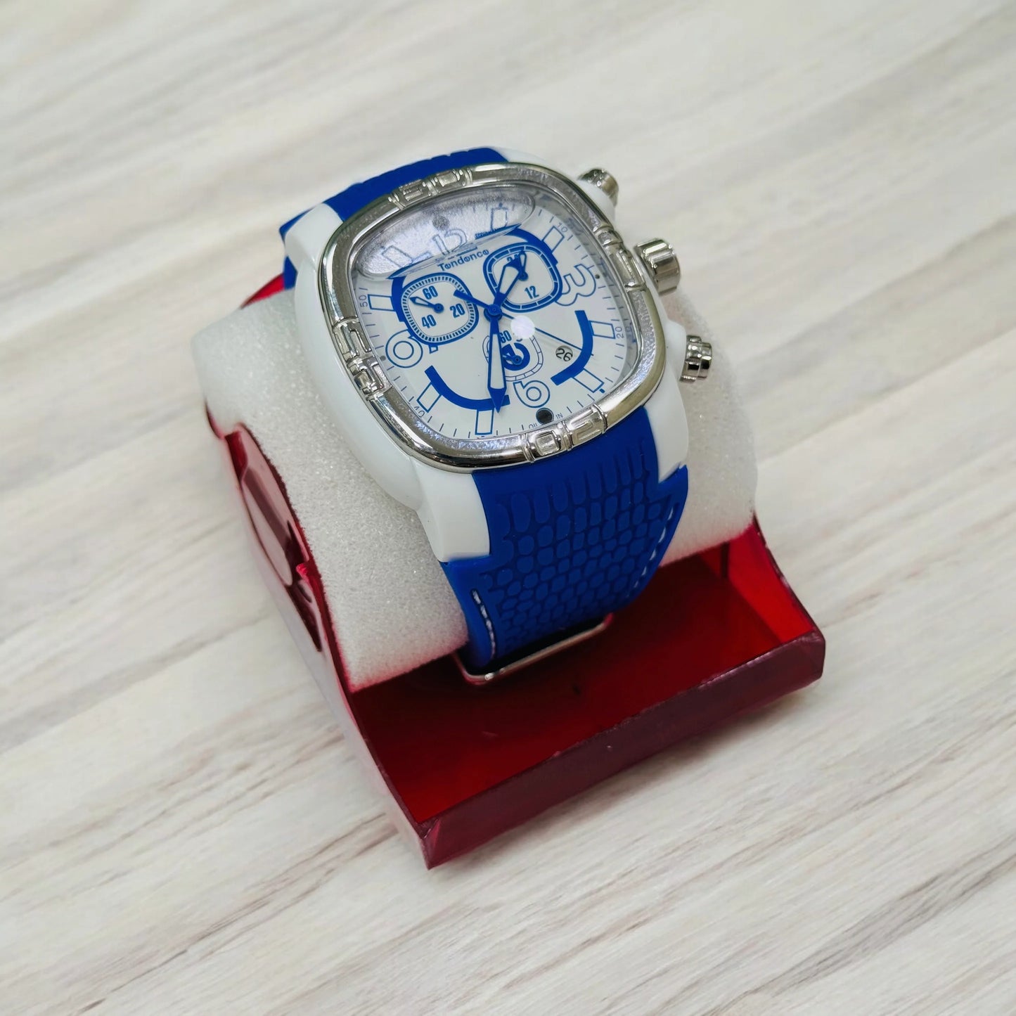 Tendence Water Quartz Chronograph Watch with Unique Water Dial