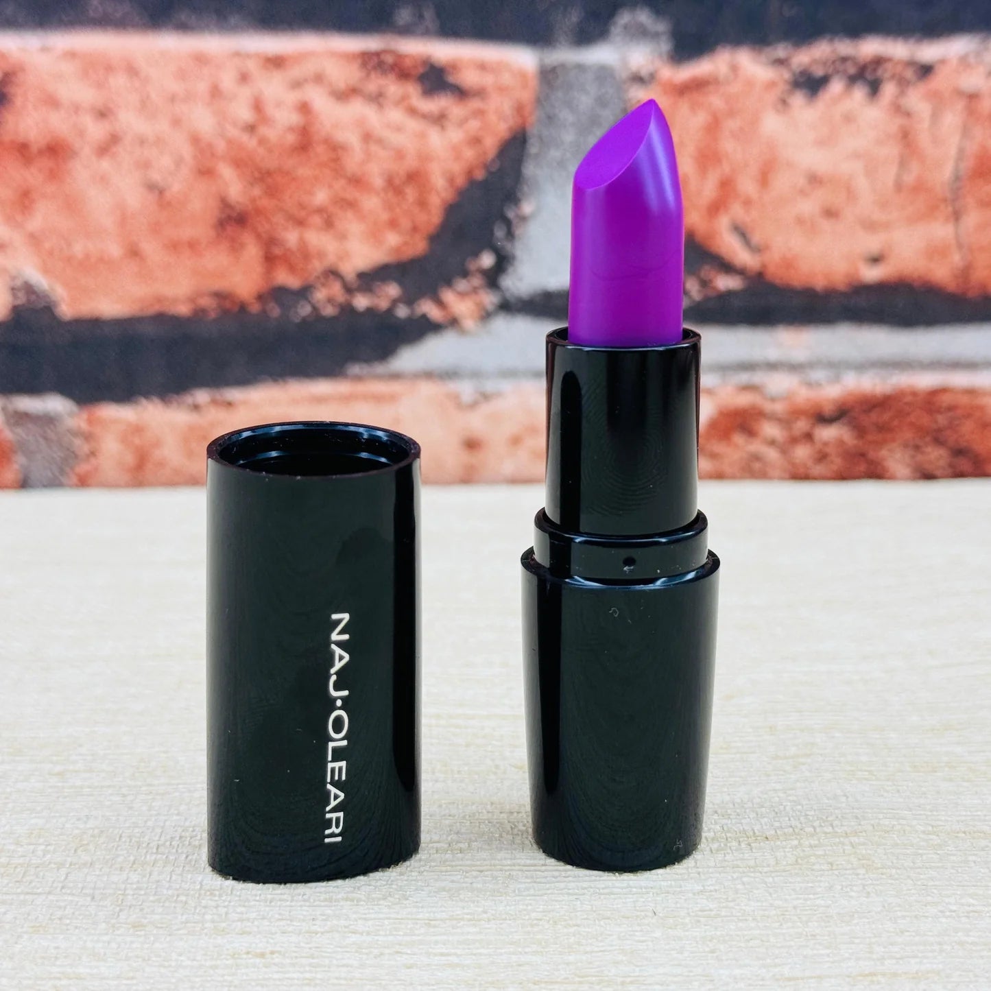 Naj Oleari Seduction Lipstick | 53 wild Blackberry