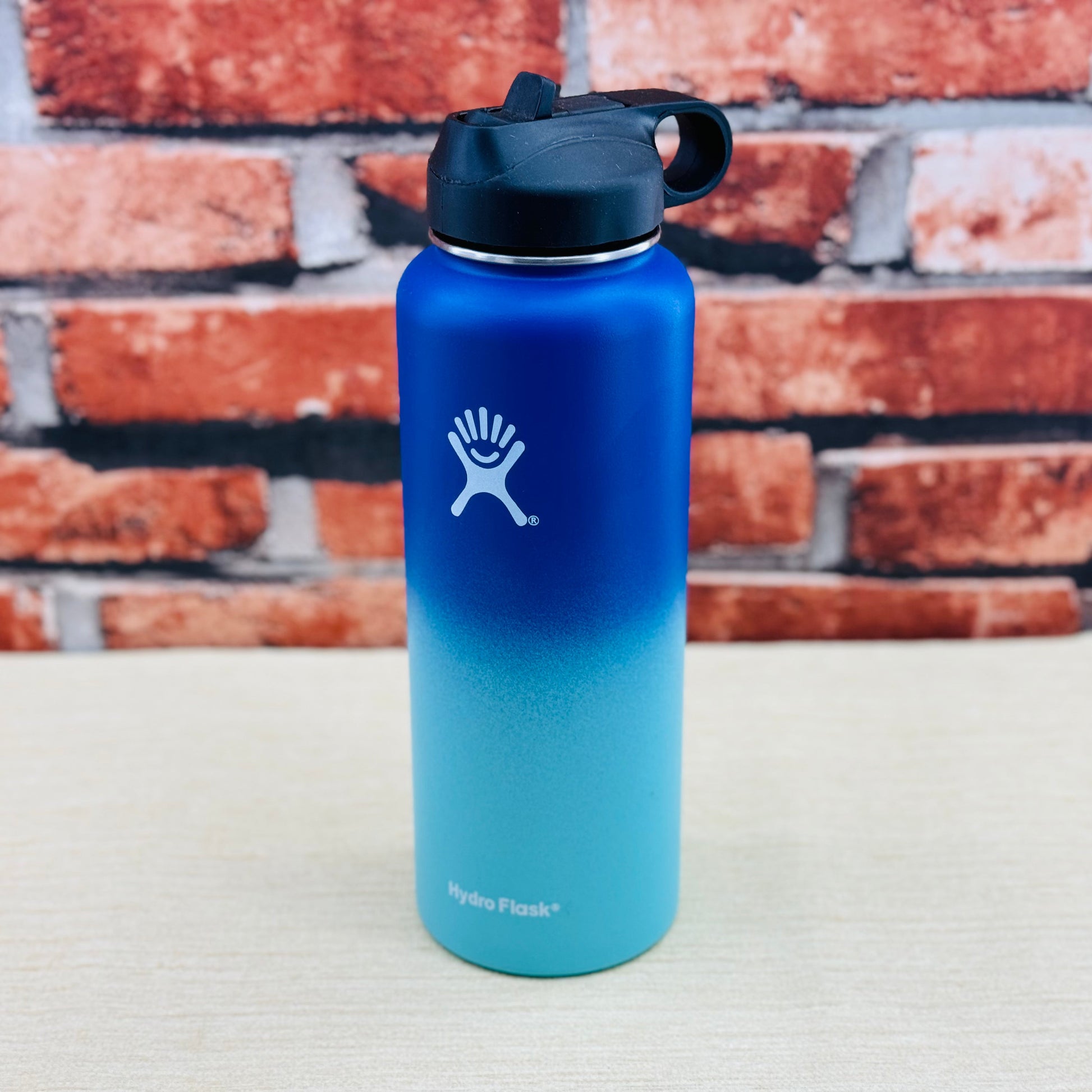 Hydro Flask Insulated Sports Water Bottle – Armaa Store
