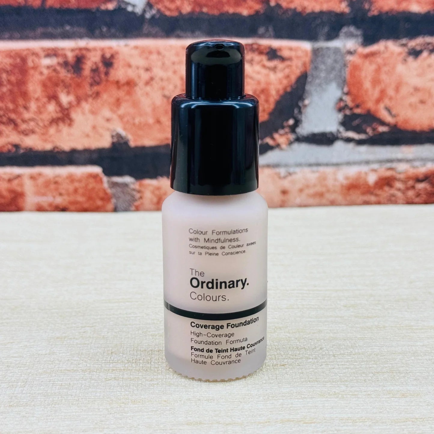 The Ordinary. Colours. Serum Foundation, Light Coverage