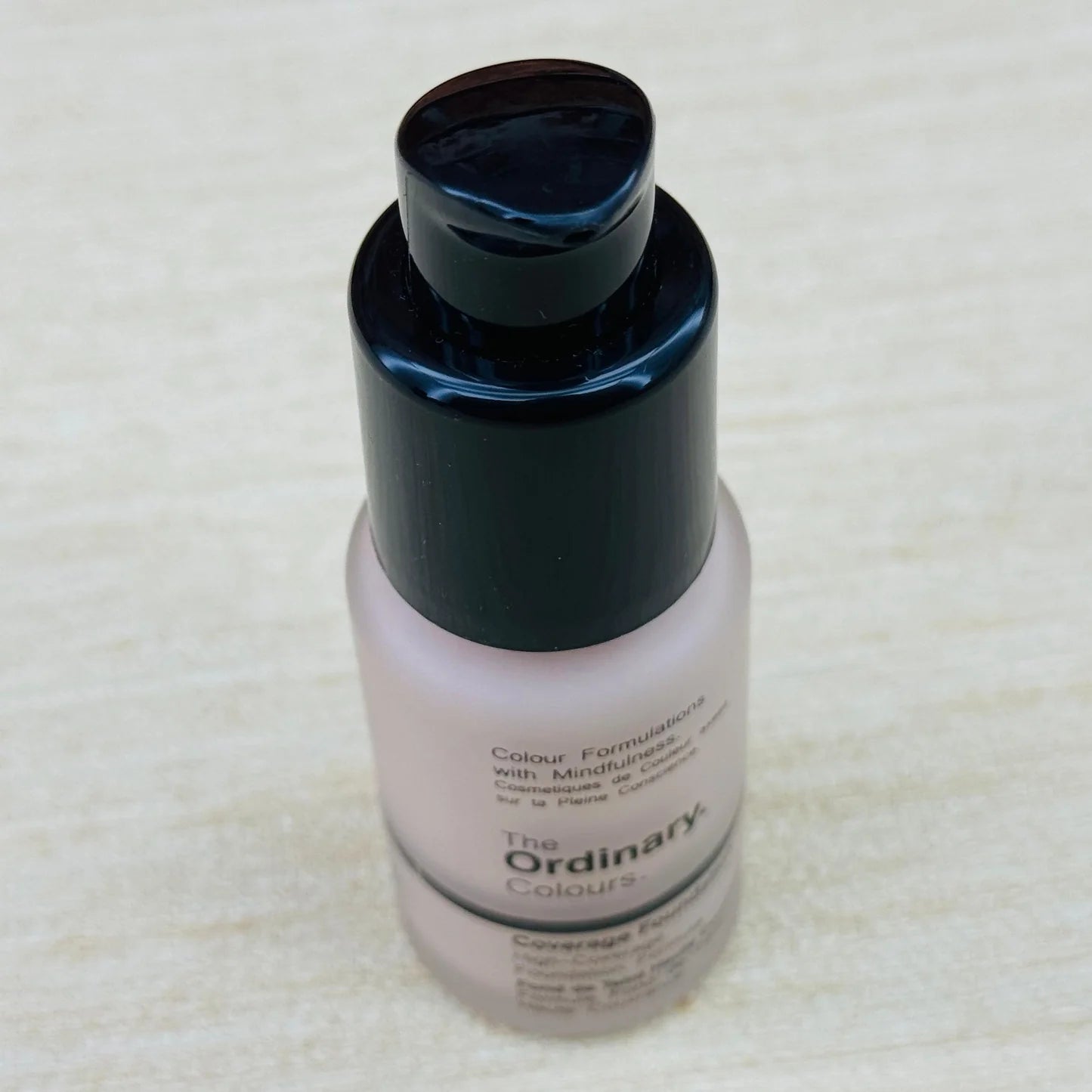 The Ordinary. Colours. Serum Foundation, Light Coverage